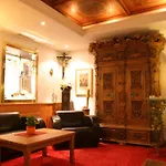 Völserhof 4*