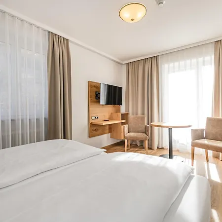 Völserhof 4*