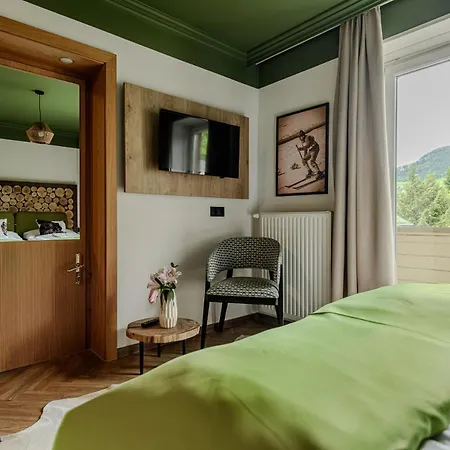 Völserhof 4*